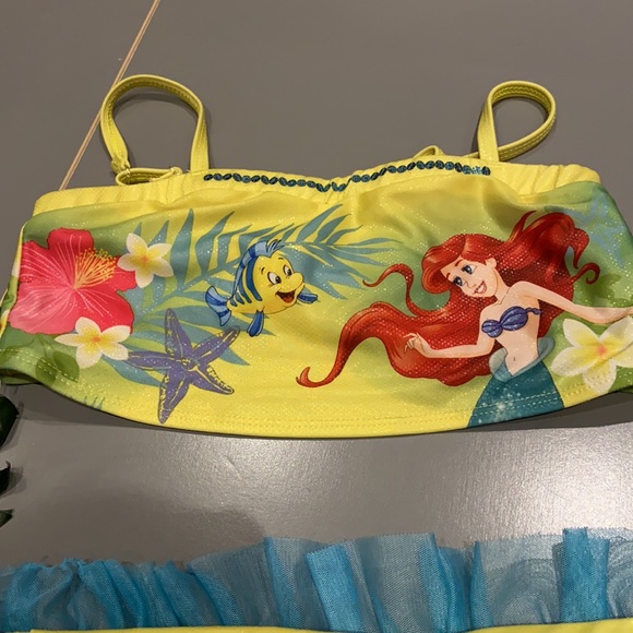 Disney fairies  2 piece Swimwear.  Size: 7/8y The little mermaid design - Picture 2 of 3